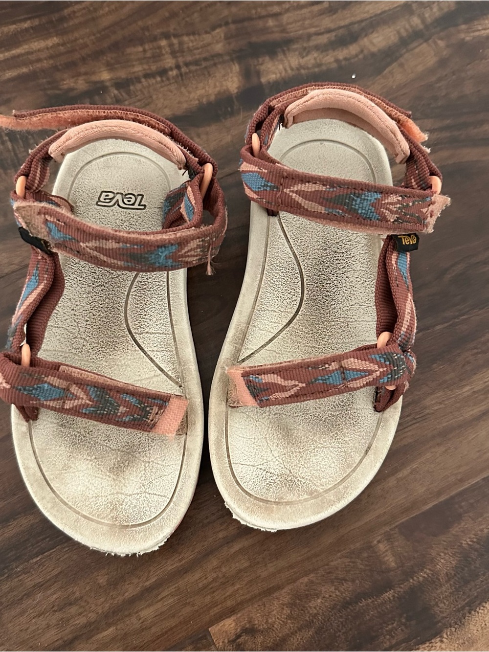Teva mauve Strappy Sandals with Blue Accent Pattern